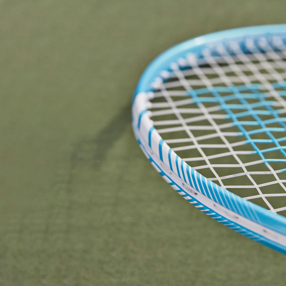 |WilsonSerena21JuniorTennisRacketLifestyle3|