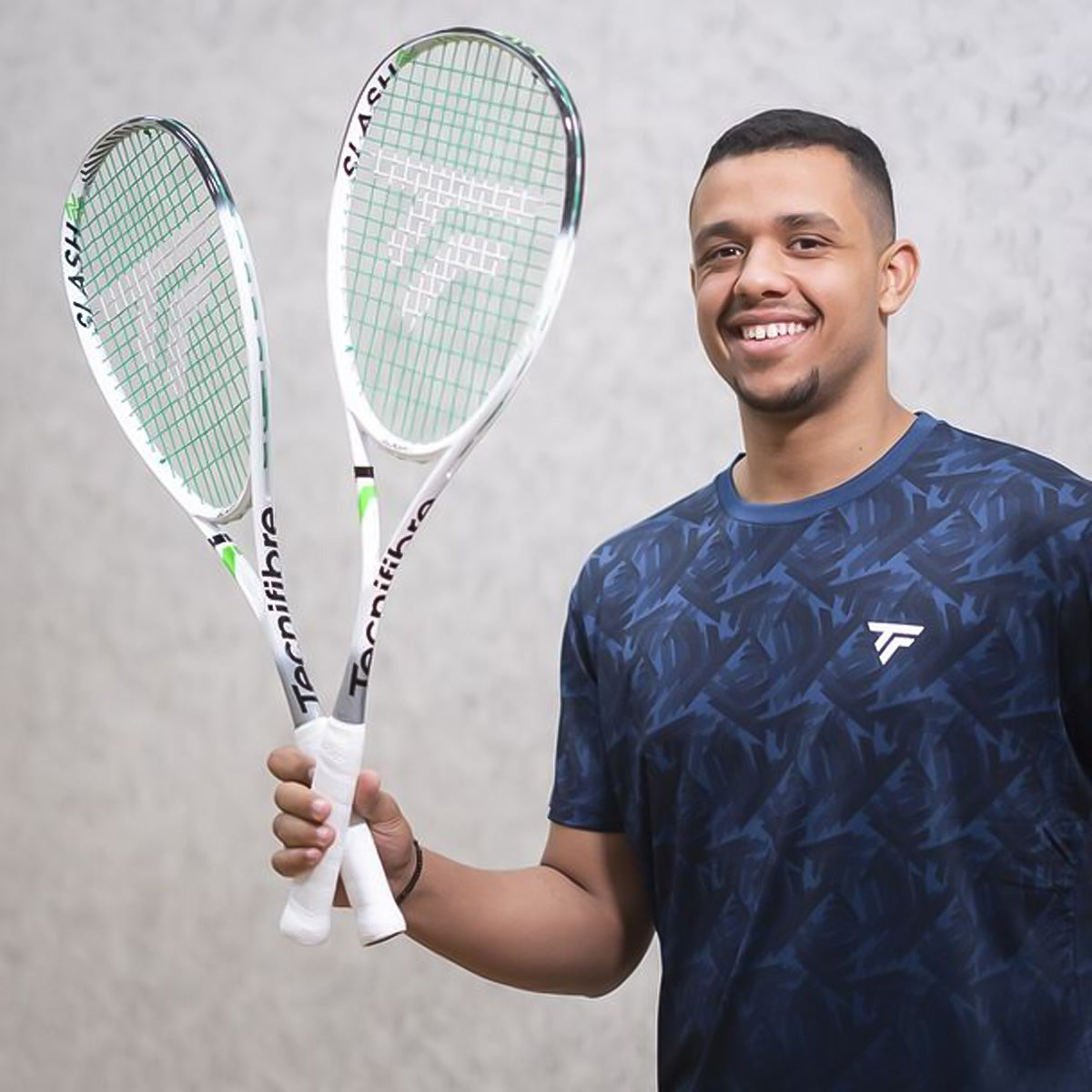 |Tecnifibre Slash 130 Power Squash Racket Lifestyle3|