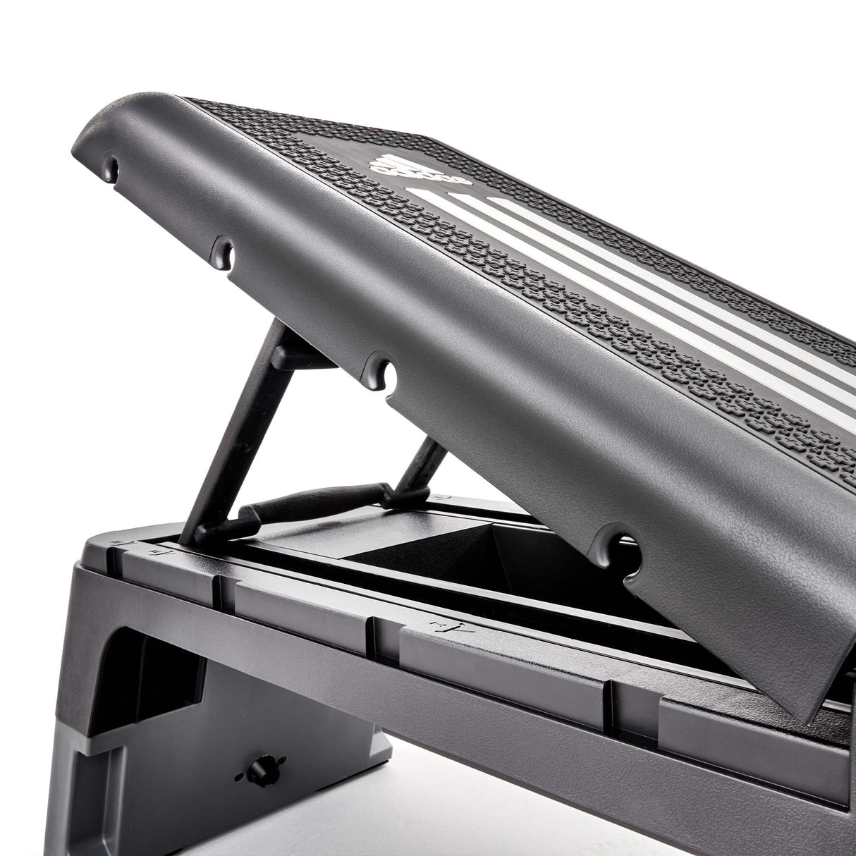 |adidas HIIT Deck - Zoom4|