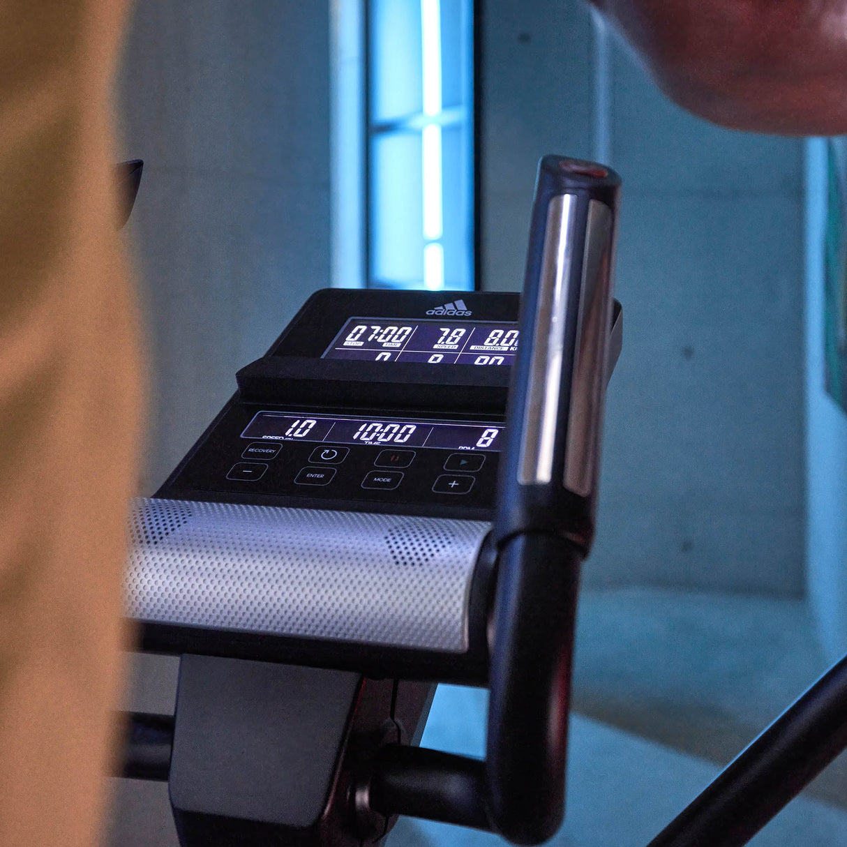 |adidasX21BluetoothEllipticalCrossTrainerConsoleLifestyle4|