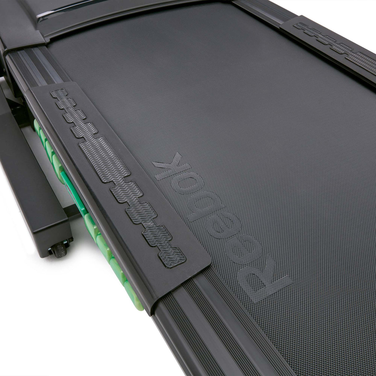 |ReebokJet200SeriesBluetoothFoldingTreadmilZoomed2|