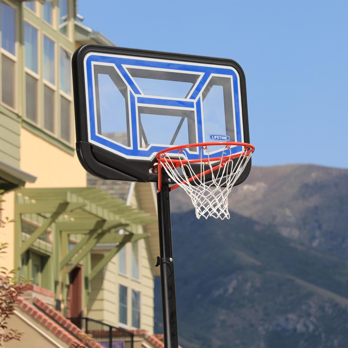 |Lifetime44inProCourtBBSystemLifestyle|