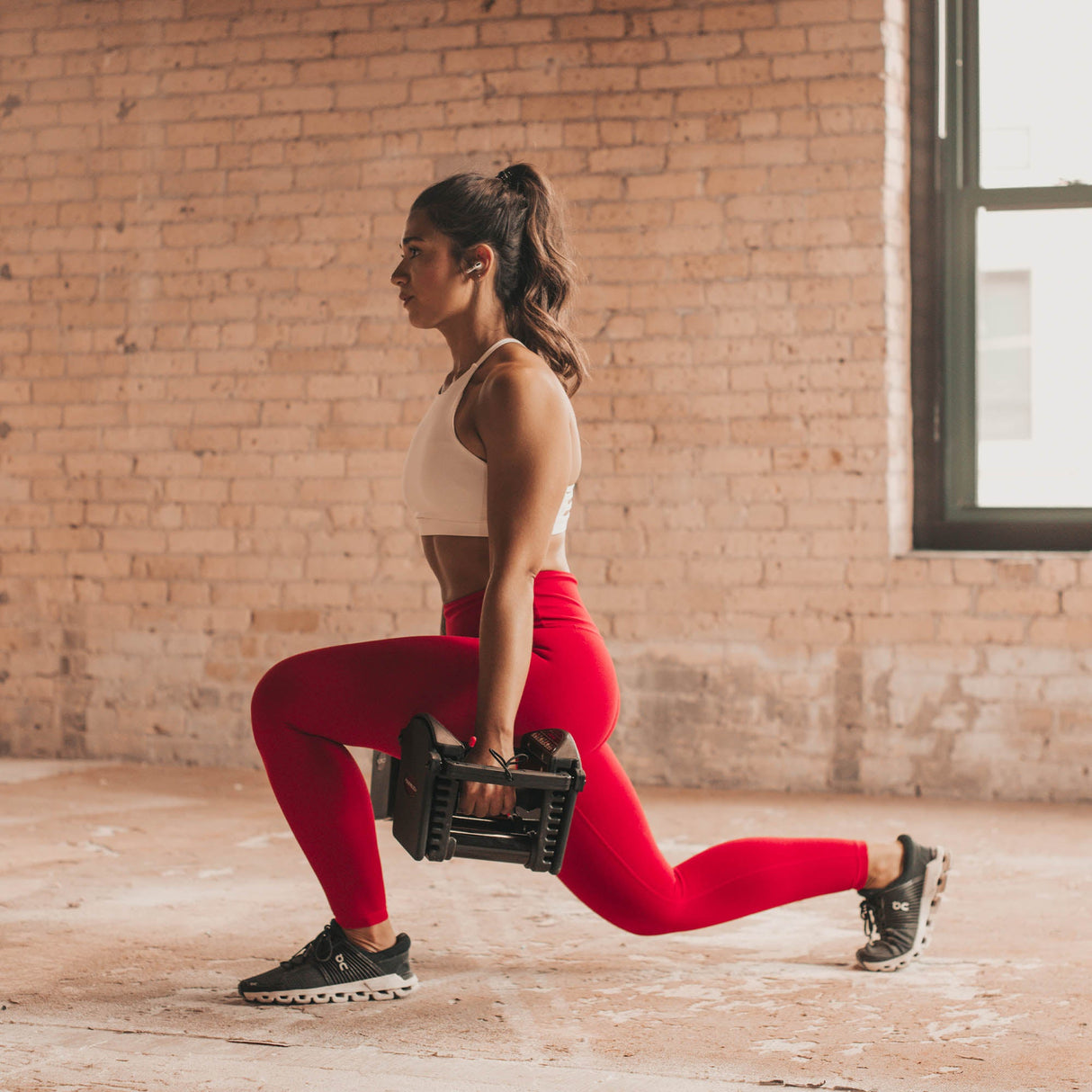 |PowerBlock Pro EXP Stage 1 Adjustable Dumbbells - Lifestyle2|