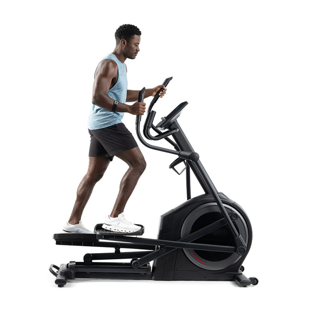 |ProFormCarbonELEllipticalConsoleInUse|