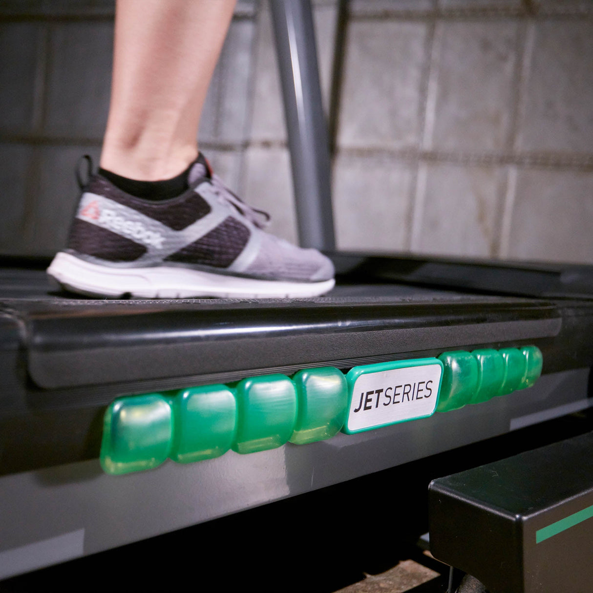 |ReebokJet200SeriesBluetoothFoldingTreadmillLifestyle3|