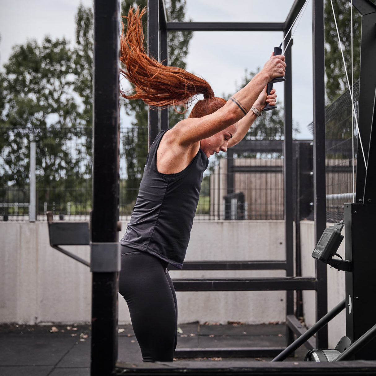 |half_human_air_ski_machine_with_floor_stand_halfhumanairskils2|