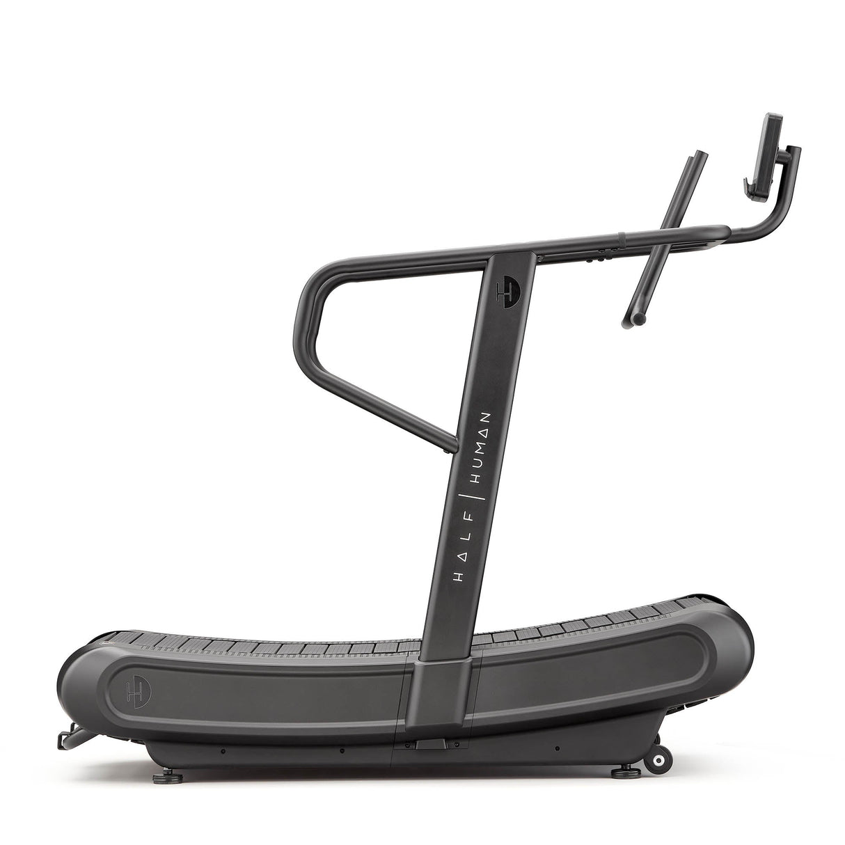 |half_human_curved_non-motorised_treadmill_halfhumancurvetreadmillside|