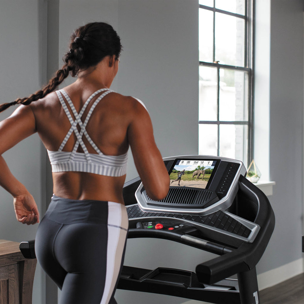 |ProForm Sport 7.0 Treadmill 2021 - Lifestyle5|
