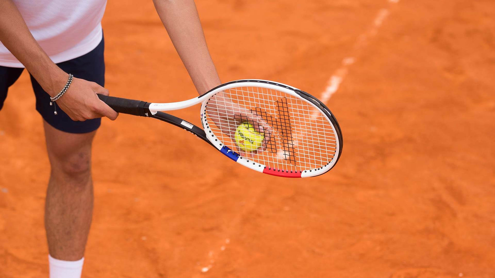 Tennis Rackets: The Ultimate Guide to Choosing the Right Racket for Your Game