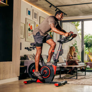 |EchelonConnectEX3ExerciseBikeLifestyle1|