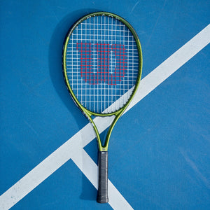 WilsonBladeFeelCompJunior25lifestyle