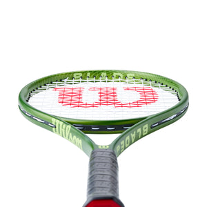 Wilson Blade Feel 103 Zoomed