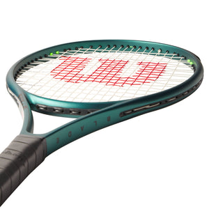 |WilsonBlade26V9JuniorTennisRacketSlant3|