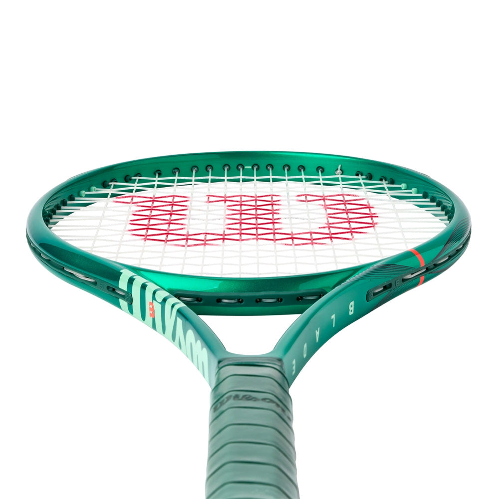 Wilson Blade 100UL V10 Tennis Racket