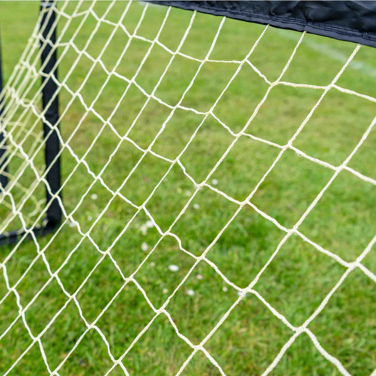 |KickmasterOneonOneFoldingFootballGoal7|