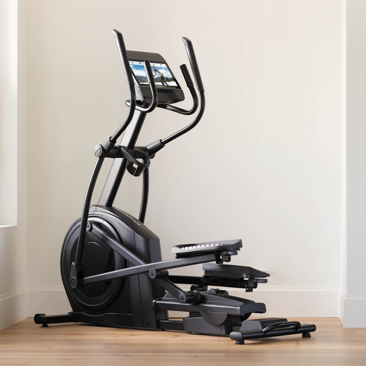 |NordicTrackAirGlide14iEllipticalCrossTrainerLifestyle1|