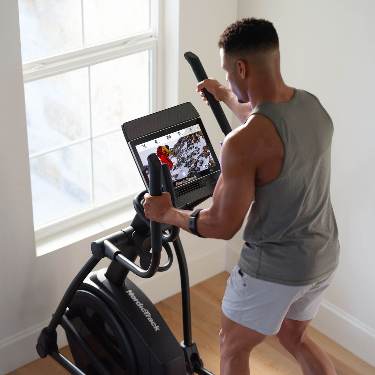 |NordicTrackAirGlide14iEllipticalCrossTrainerLifestyle3|
