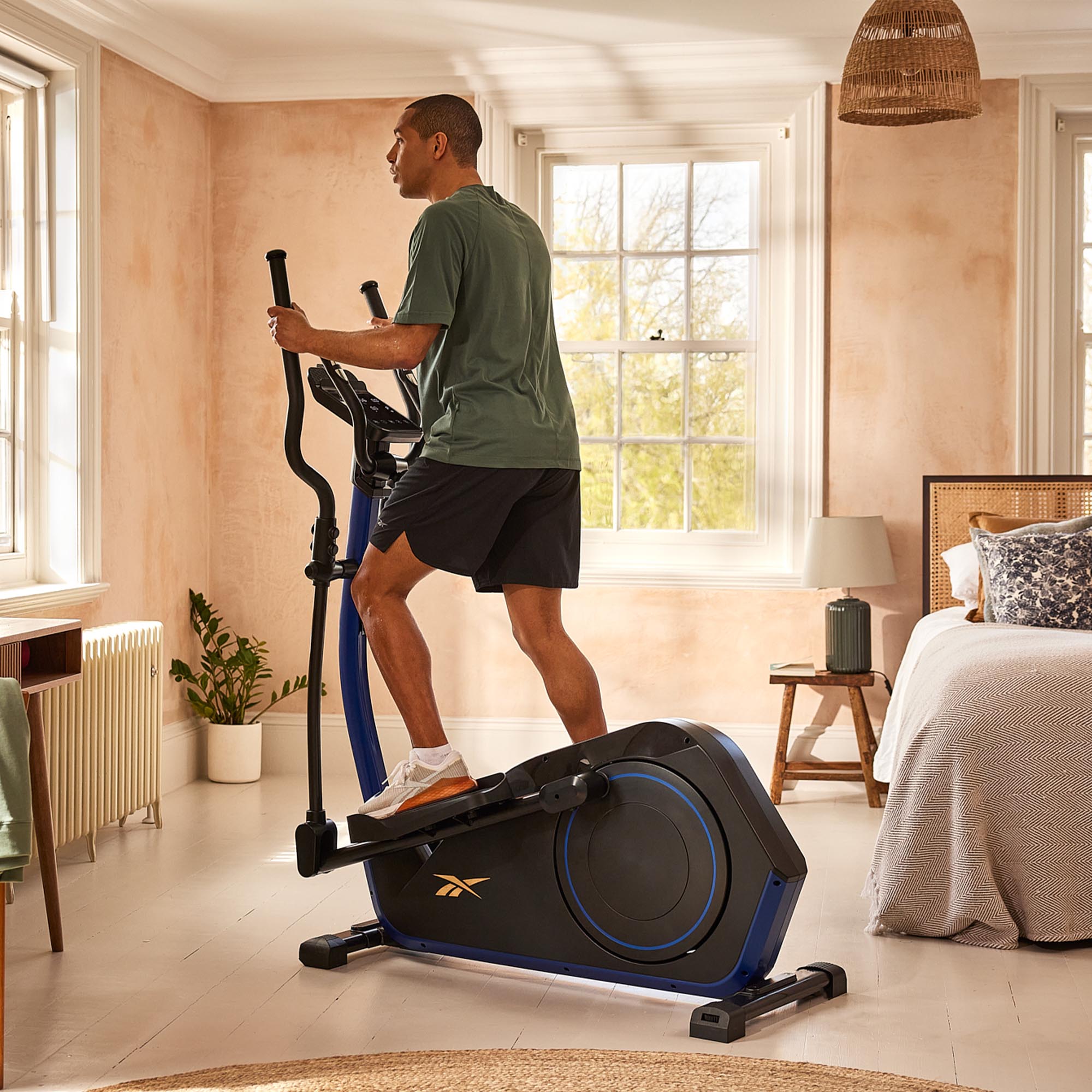 Reebok FR30 Elliptical Cross Trainer
