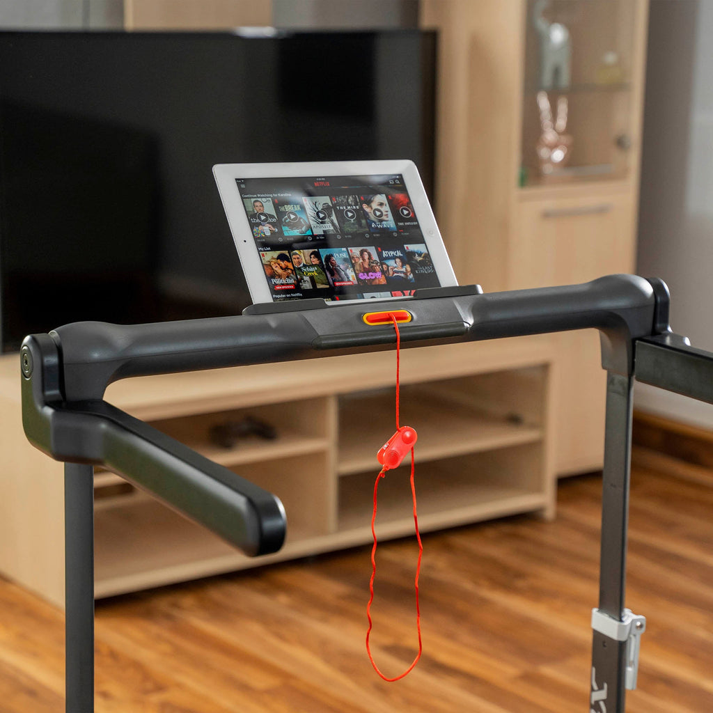 |DynamaxRunningPadFoldFlatTreadmillConsoleLifestyle4|