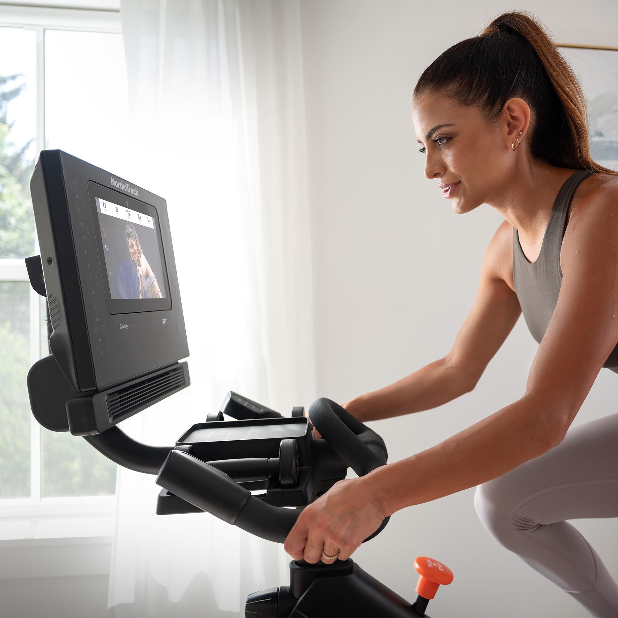 S10i studio cycle discount