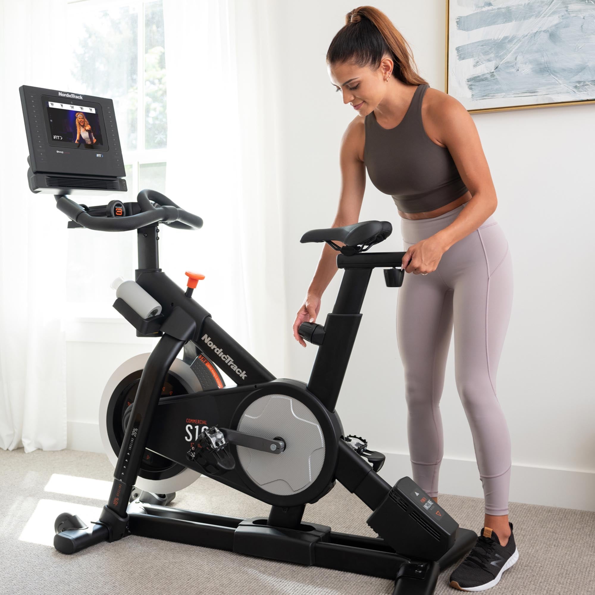S10i store studio cycle