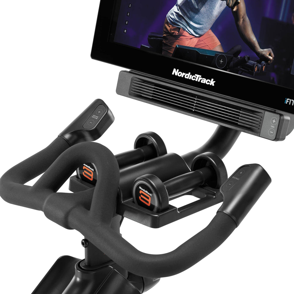 |NordicTrack Commercial S22i Studio Indoor Cycle 2021 - Dumbbells|