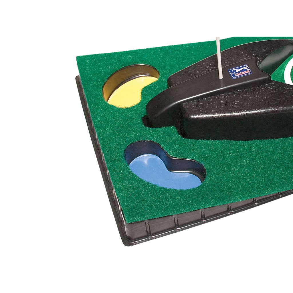 |PGA Tour 6ft Automatic Ball Return Putting Mat - Close View|