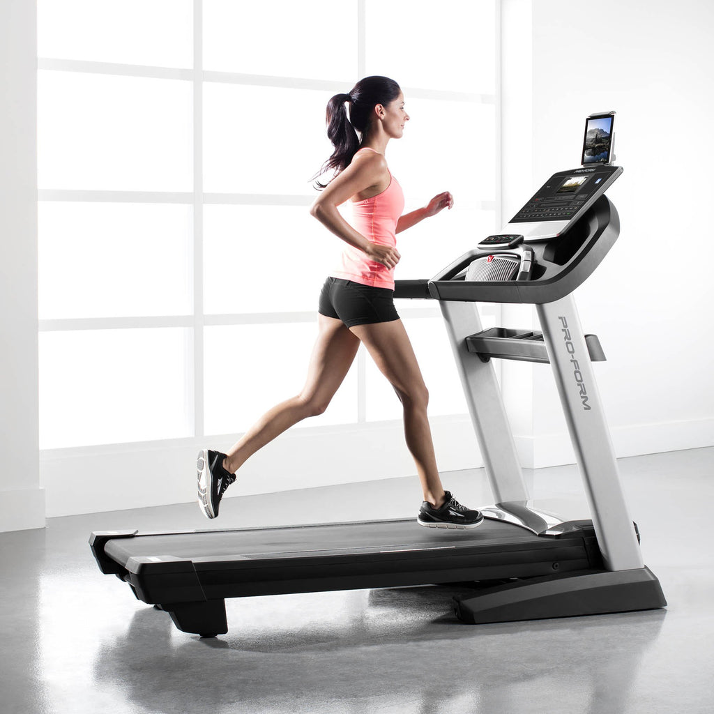|ProForm Pro 2000 Treadmill - Lifestyle1|