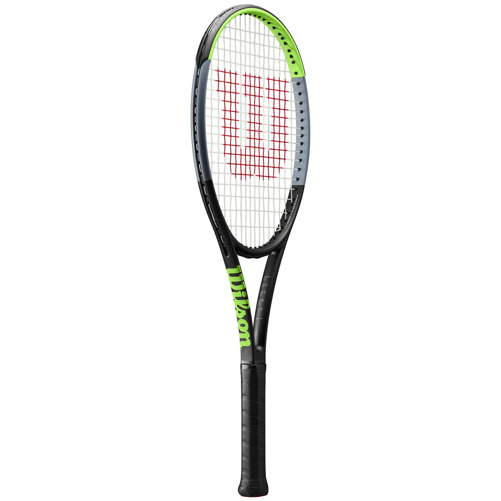 |Wilson Blade 101L V7.0 Tennis Racket - Angle|