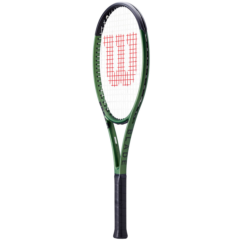 |Wilson Blade 101L v8 Tennis Racket - Angle2|