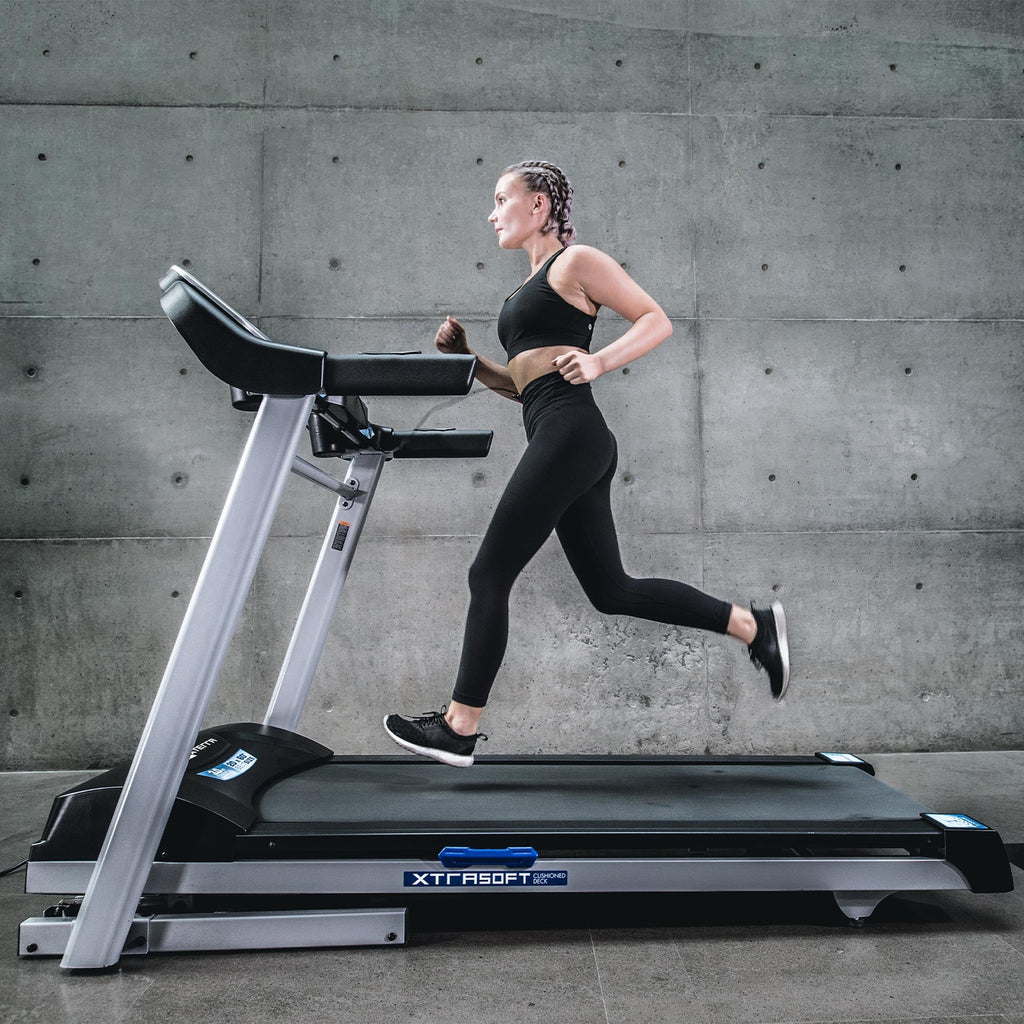 |Xterra TRX3500 Folding Treadmill - Lifestyle2|
