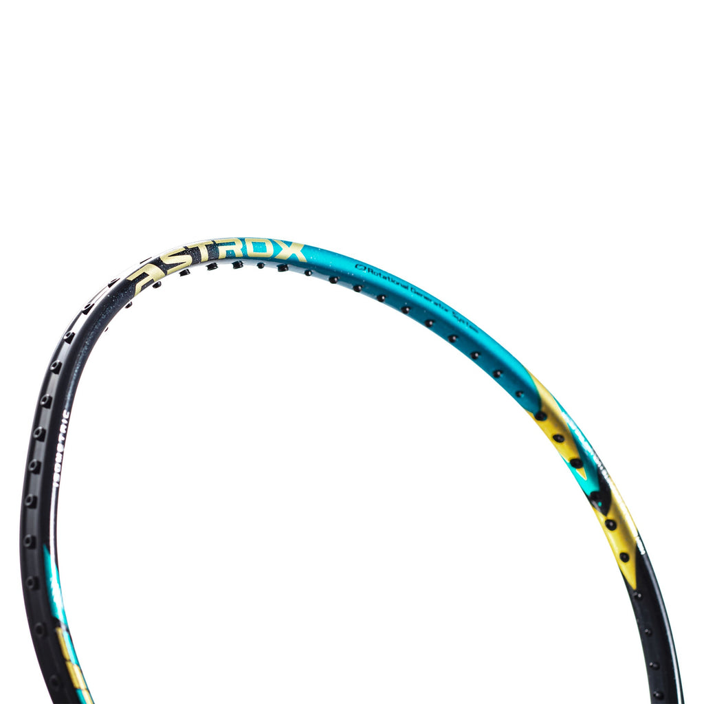 |Yonex Astrox 88 S Pro 3U4 Badminton Racket - Frame Zoomed|